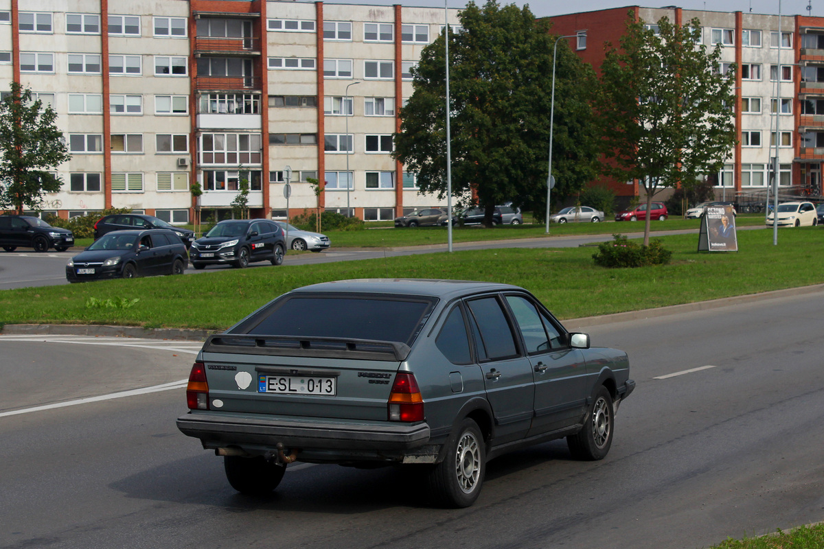 Литва, № ESL 013 — Volkswagen Passat (B2) '80-88