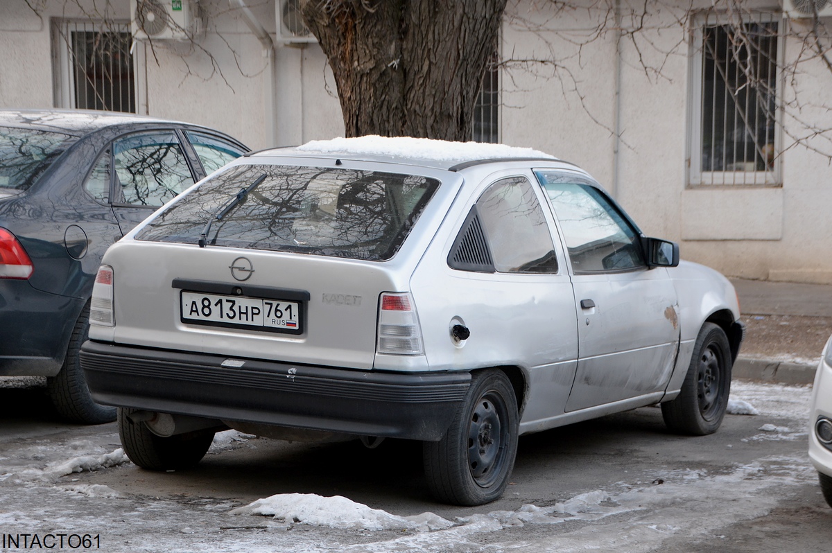 Ростовская область, № А 813 НР 761 — Opel Kadett (E) '84-95