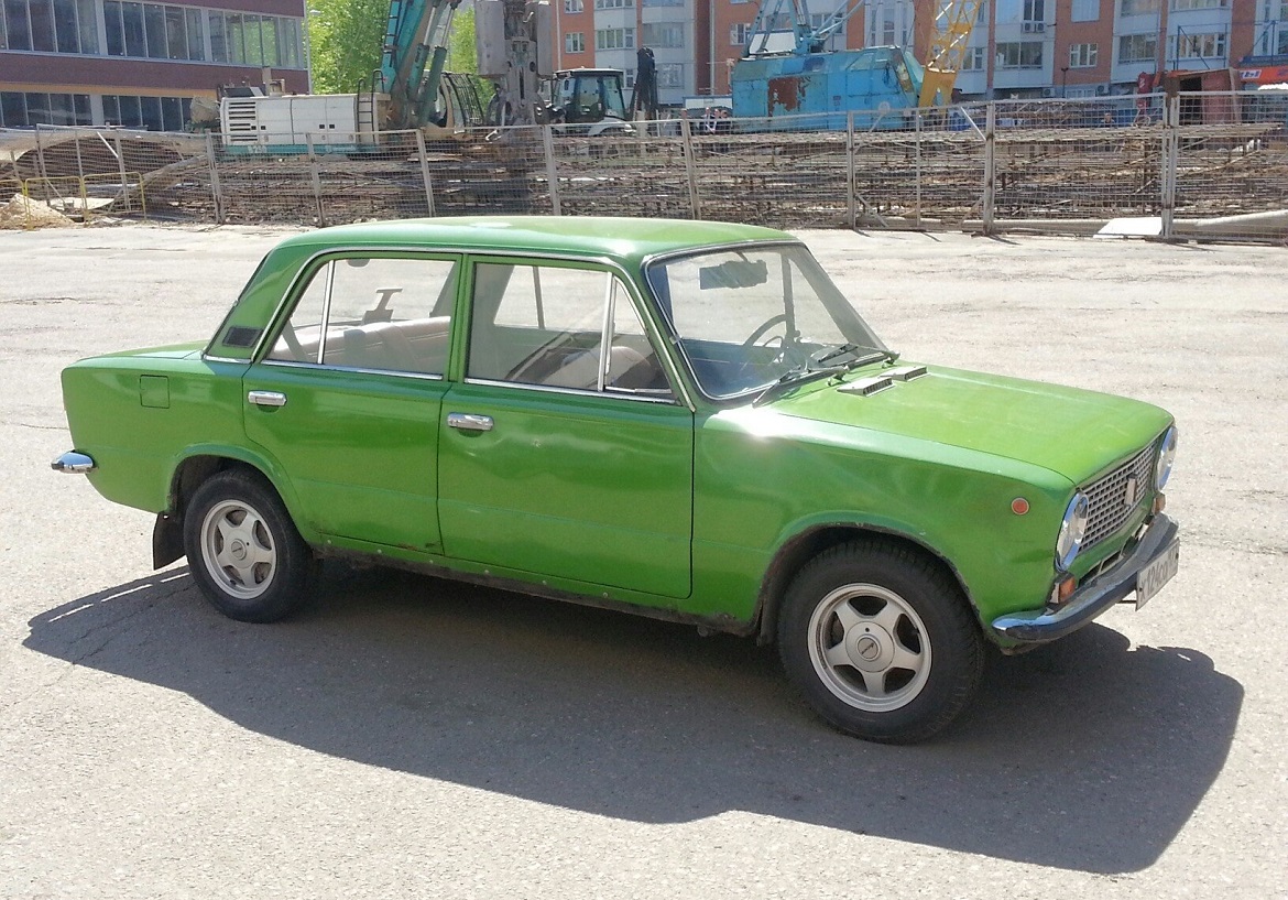 Москва, № Х 124 СО 177 — ВАЗ-21013 Жигули '77-88
