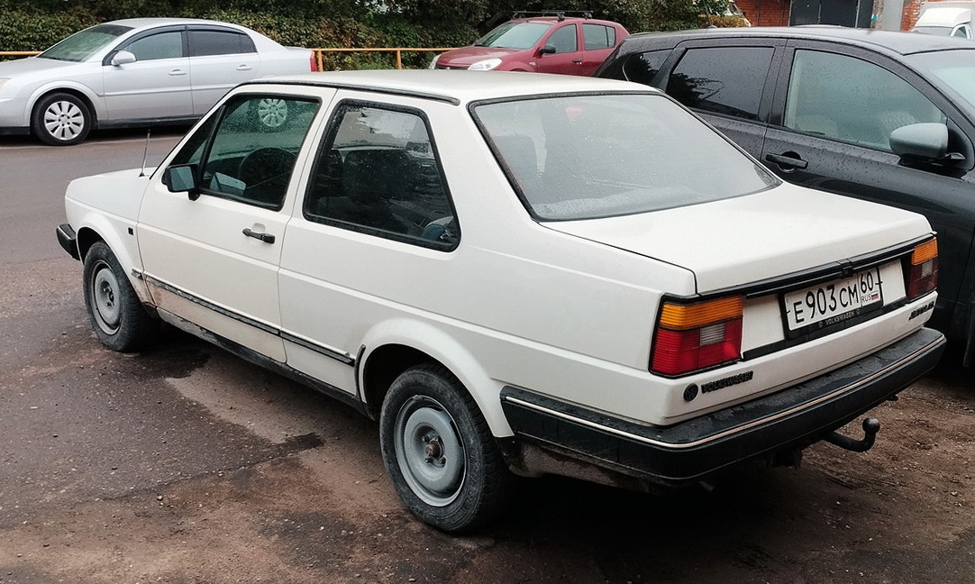 Псковская область, № Е 903 СМ 60 — Volkswagen Jetta Mk2 (Typ 16) '84-92