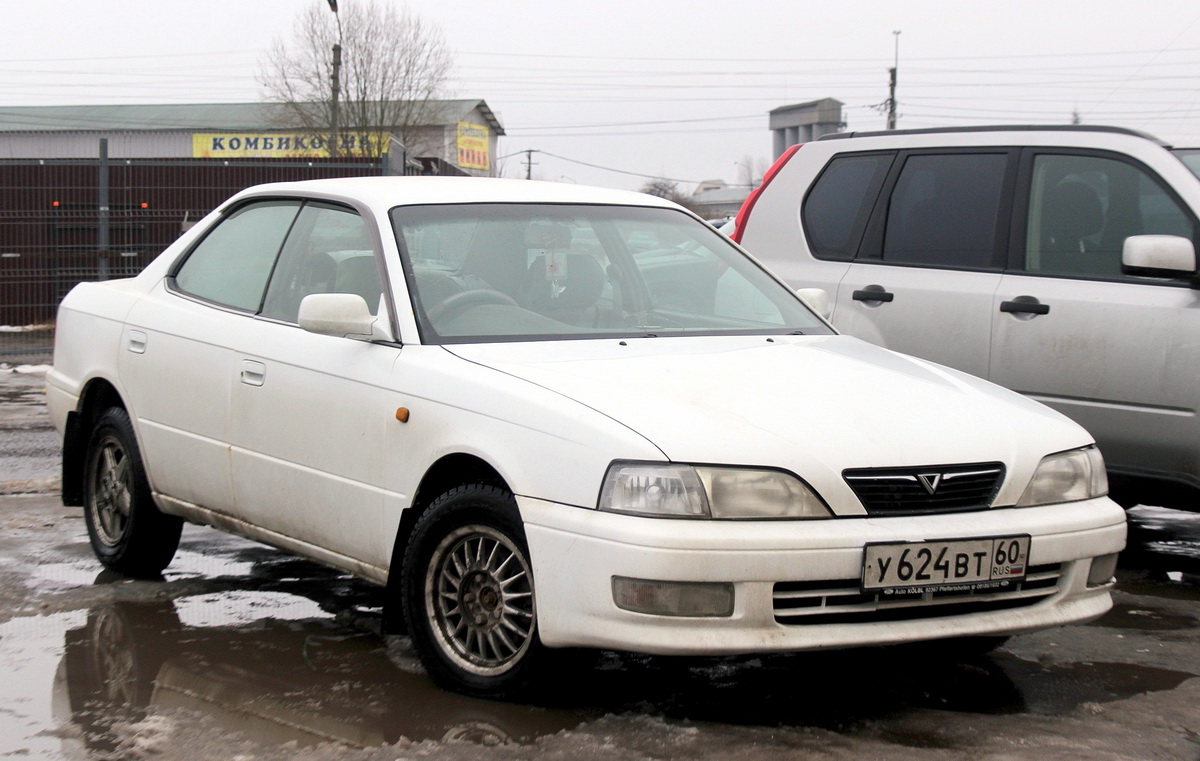 Псковская область, № У 624 ВТ 60 — Toyota Vista (V40) '94-98