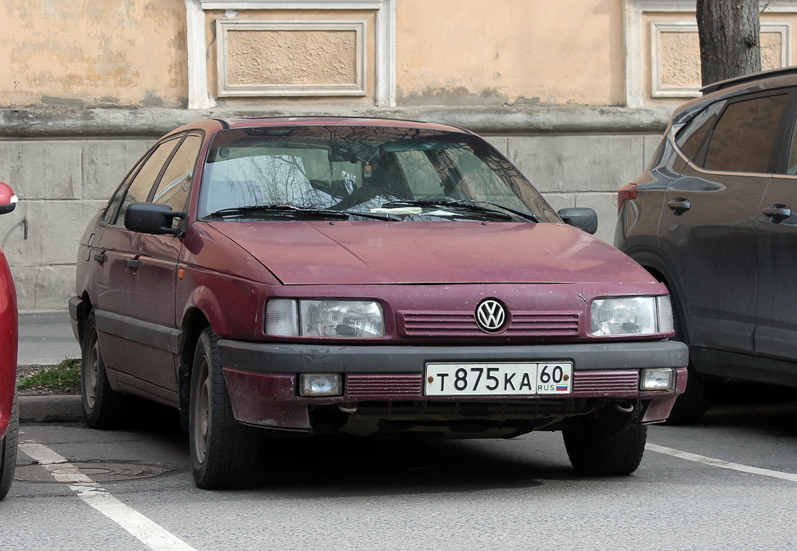 Псковская область, № Т 875 КА 60 — Volkswagen Passat (B3) '88-93