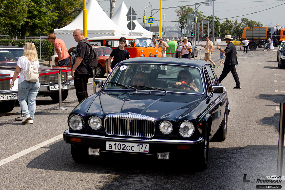 Москва, № В 102 СС 177 — Jaguar XJ (Series III) '79-92; Москва — Фестиваль "Ретрорейс" 2024