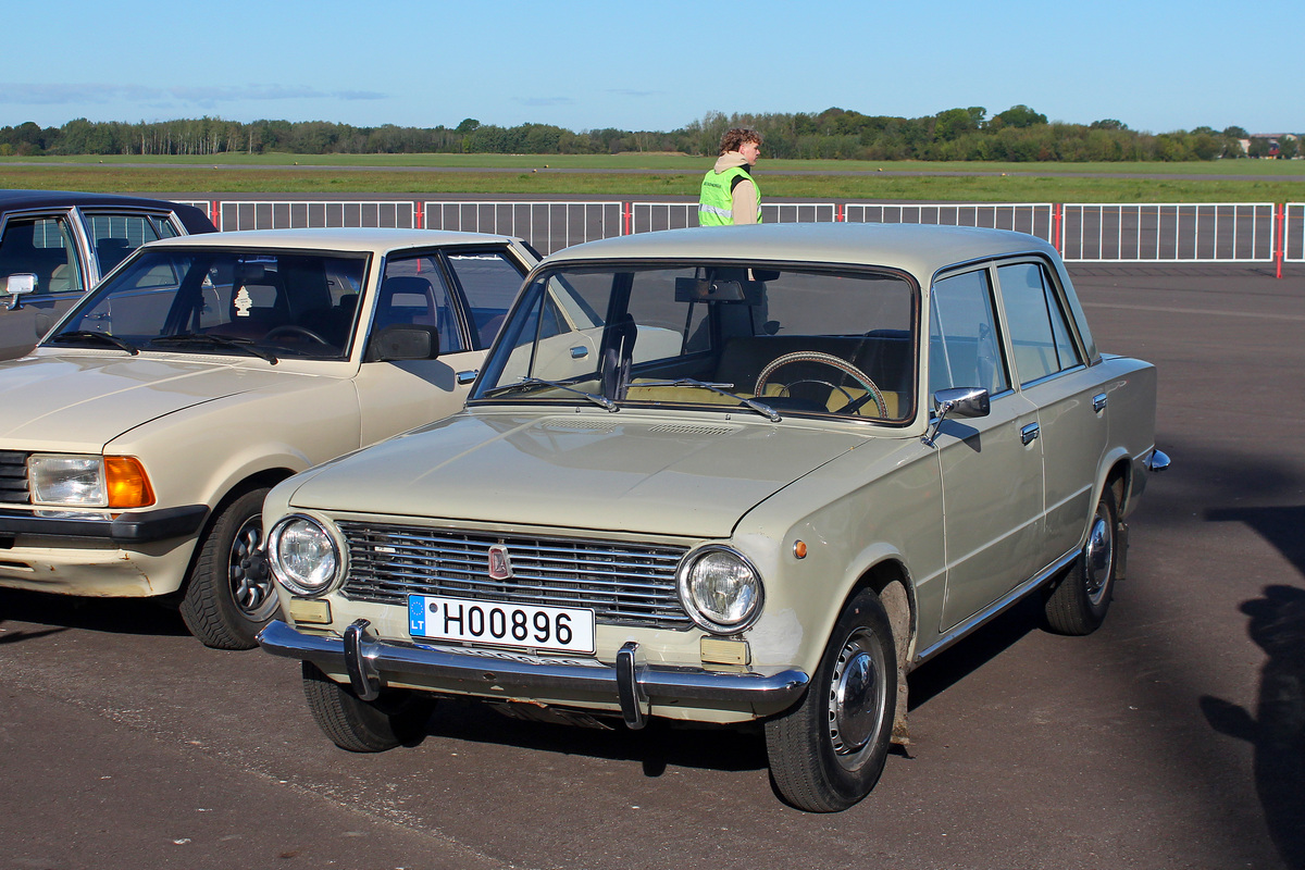 Литва, № H00896 — ВАЗ-2101 Жигули '70-83; Литва — Retro mugė 2024 ruduo