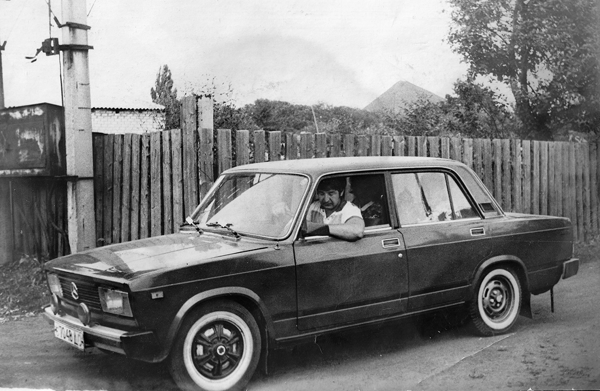 Донецкая Народная Республика, № Б 7048 ДО — ВАЗ-2105 Жигули '80-91; Исторические фотографии (до 2000 года) (Донецкая Народная Республика)