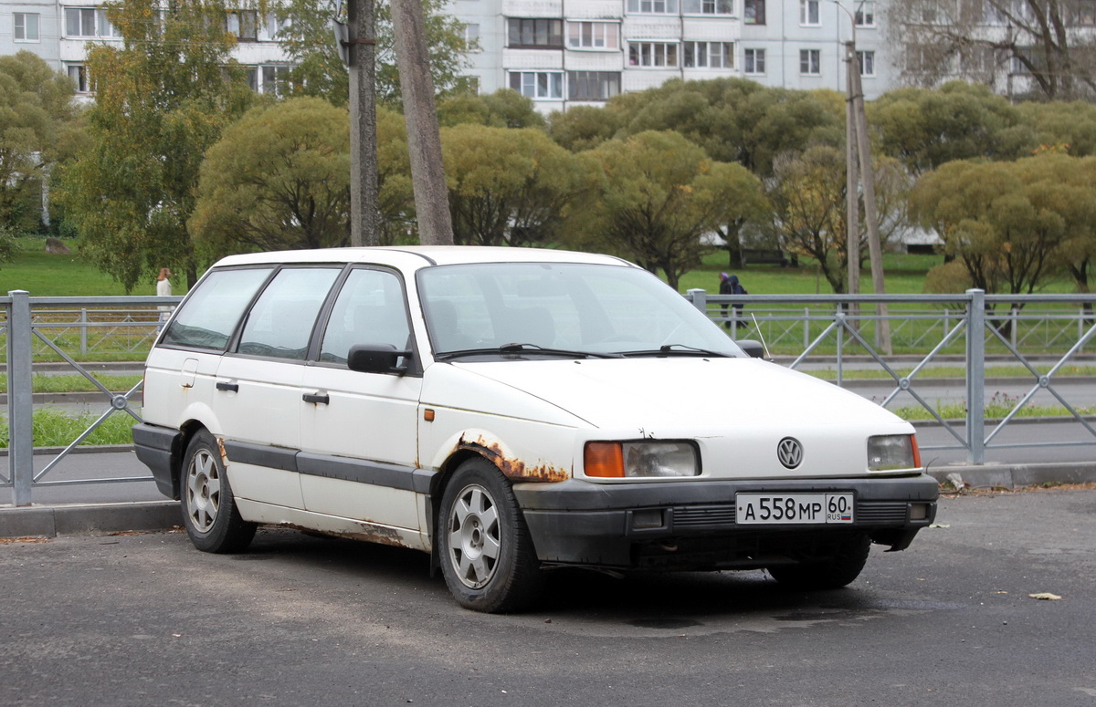 Псковская область, № А 558 МР 60 — Volkswagen Passat Variant (B3) '88-93