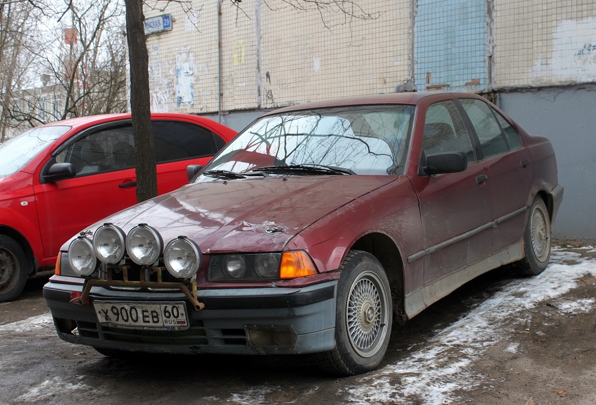 Псковская область, № Х 900 ЕВ 60 — BMW 3 Series (E36) '90-00