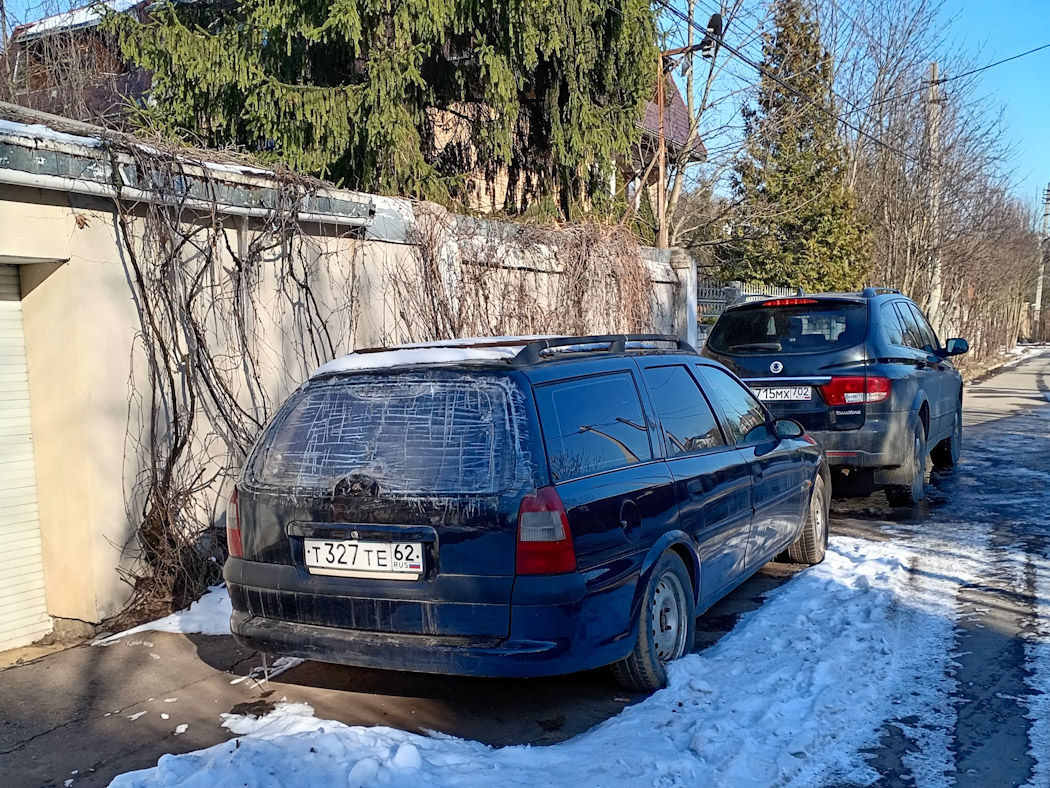 Рязанская область, № Т 327 ТЕ 62 — Opel Vectra (B) '95-02