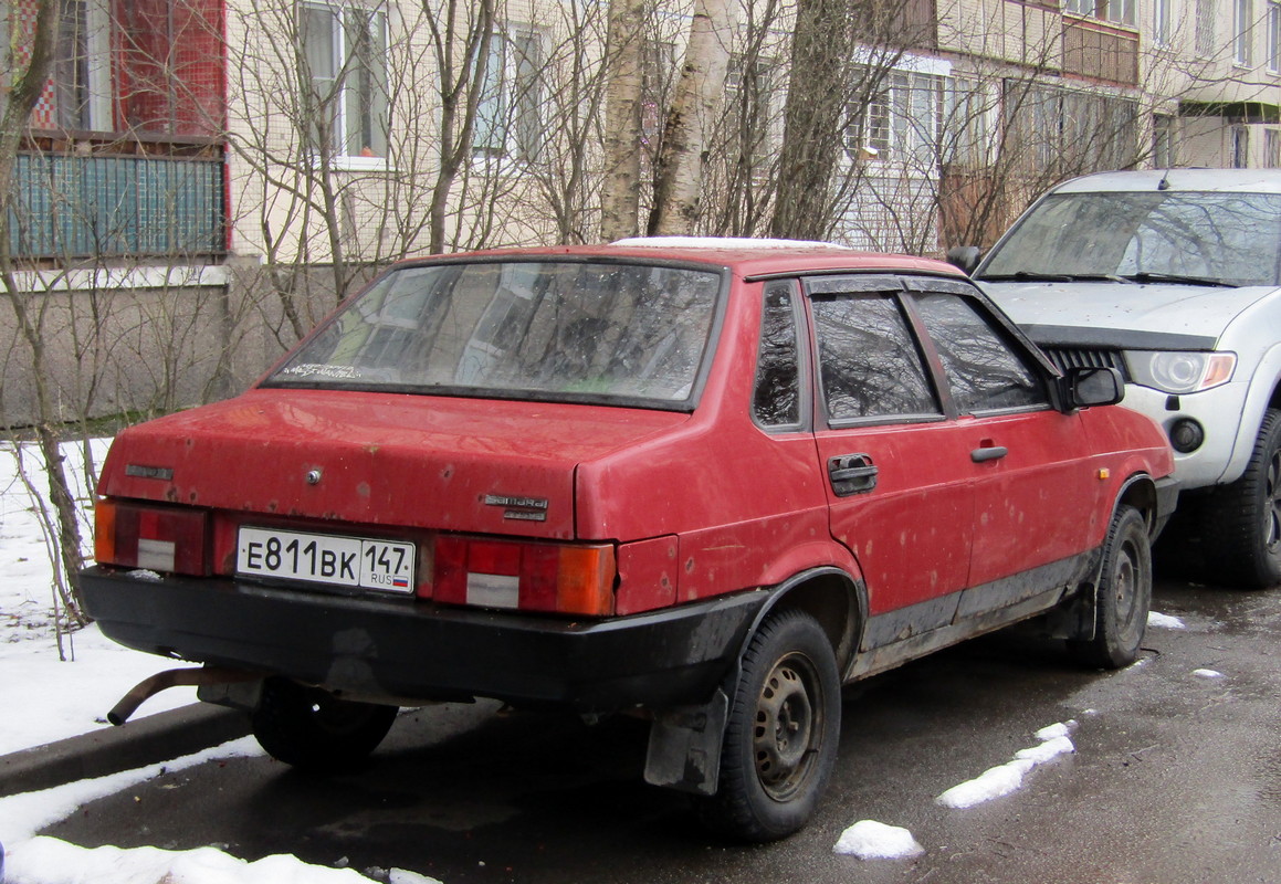 Ленинградская область, № Е 811 ВК 147 — ВАЗ-21099 '90-04