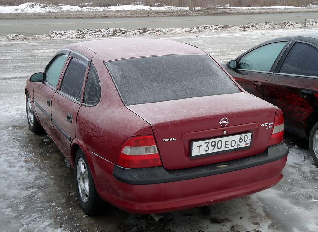 Псковская область, № Т 390 ЕО 60 — Opel Vectra (B) '95-02
