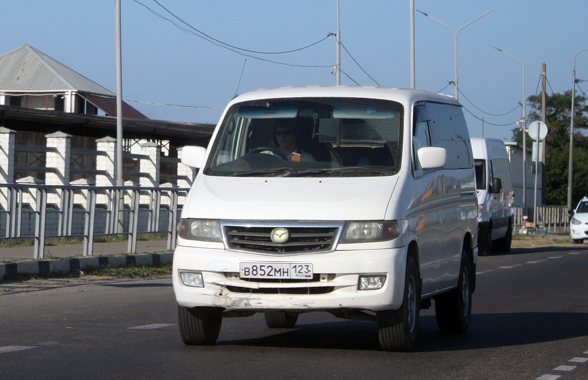 Краснодарский край, № В 852 МН 123 — Mazda Bongo Friendee (SG) '95-99