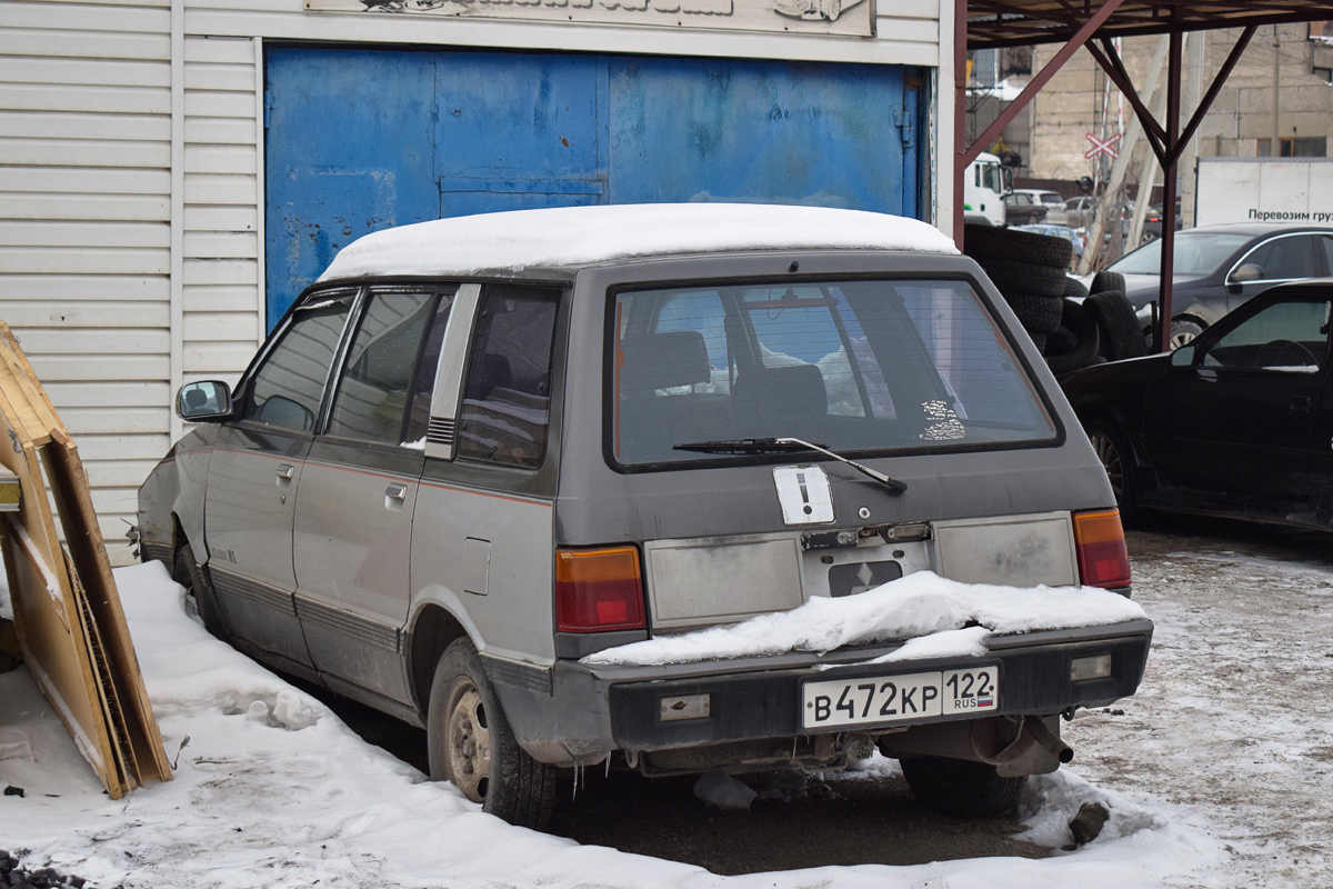 Алтайский край, № В 472 КР 122 — Mitsubishi Chariot (0*W) '83-91