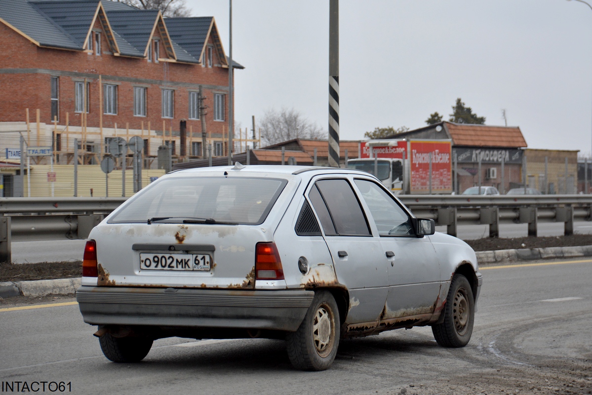 Ростовская область, № О 902 МК 61 — Opel Kadett (E) '84-95