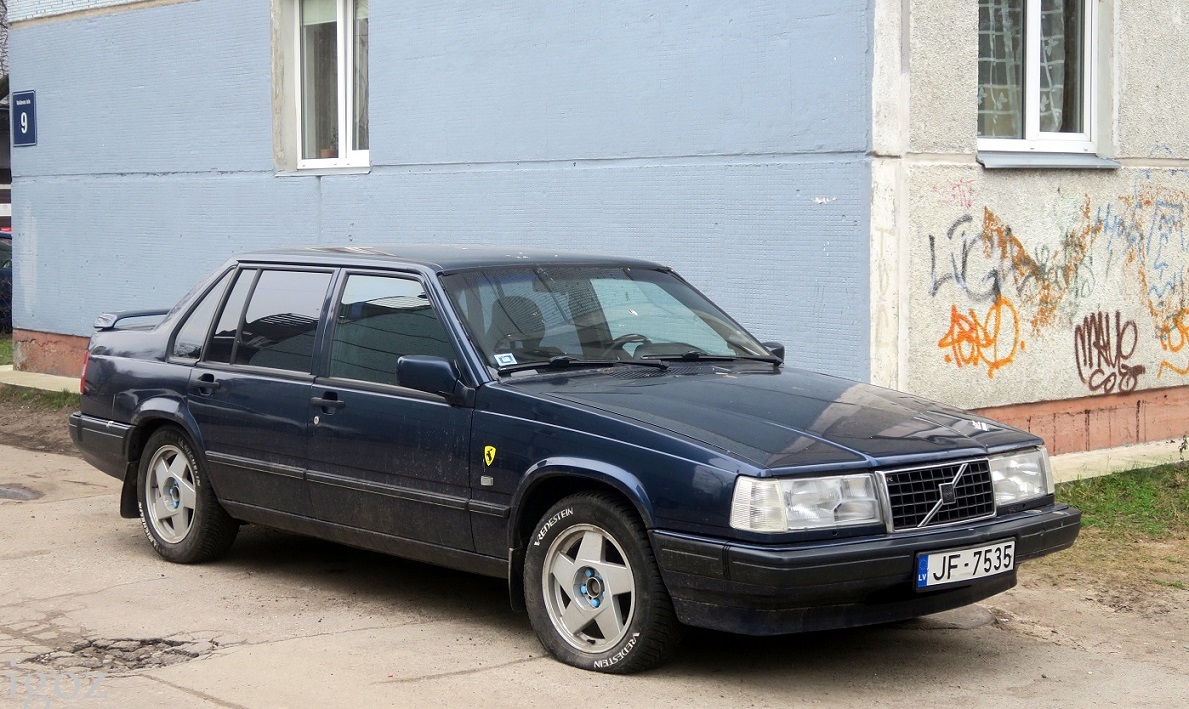 Латвия, № JF-7535 — Volvo 940 '90-98
