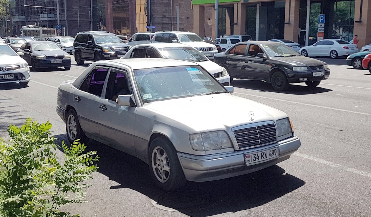 Армения, № 34 RV 499 — Mercedes-Benz (W124) '84-96