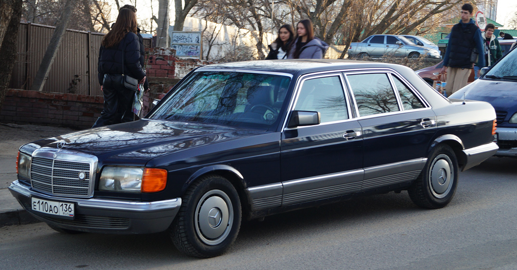 Воронежская область, № Е 110 АО 136 — Mercedes-Benz (W126) '79-91
