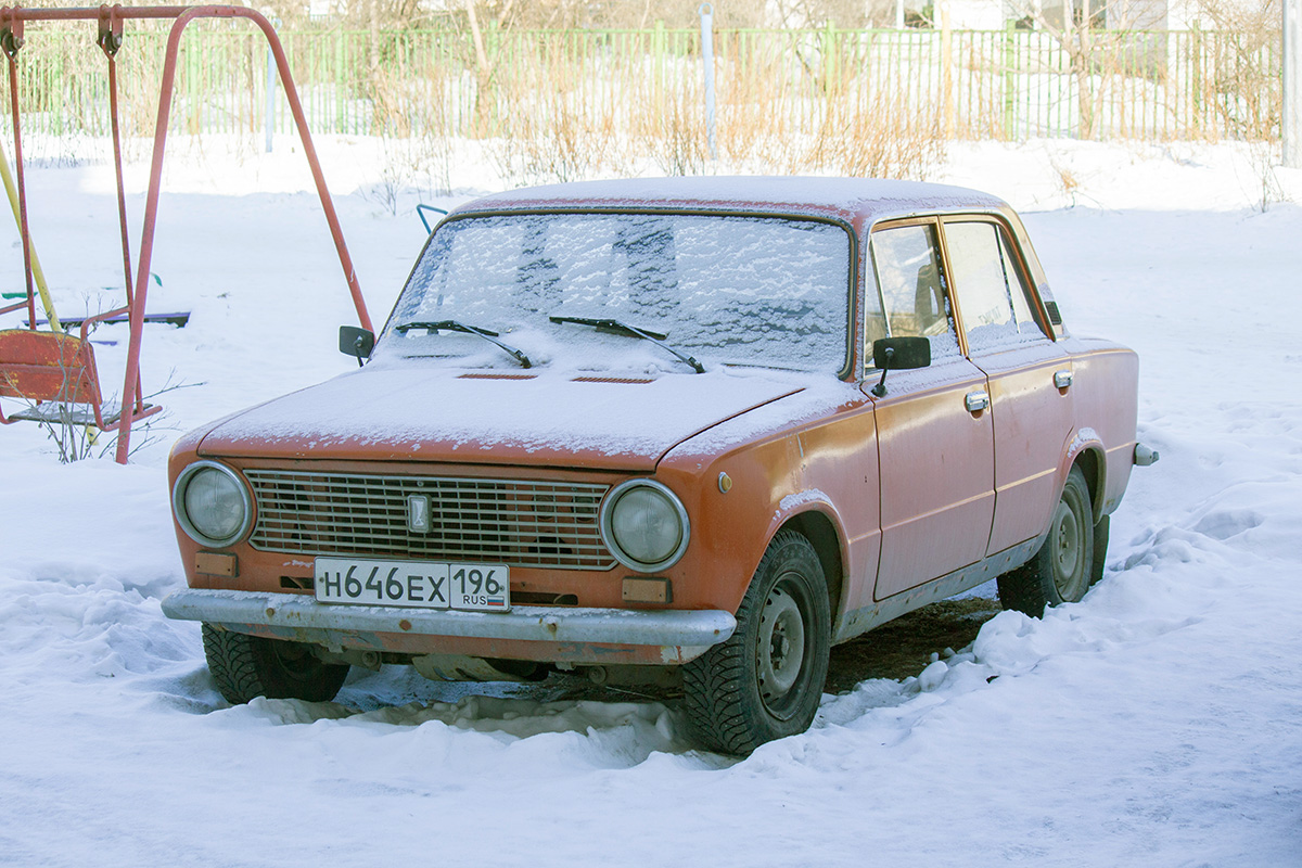Свердловская область, № Н 646 ЕХ 196 — ВАЗ-21013 Жигули '77-88