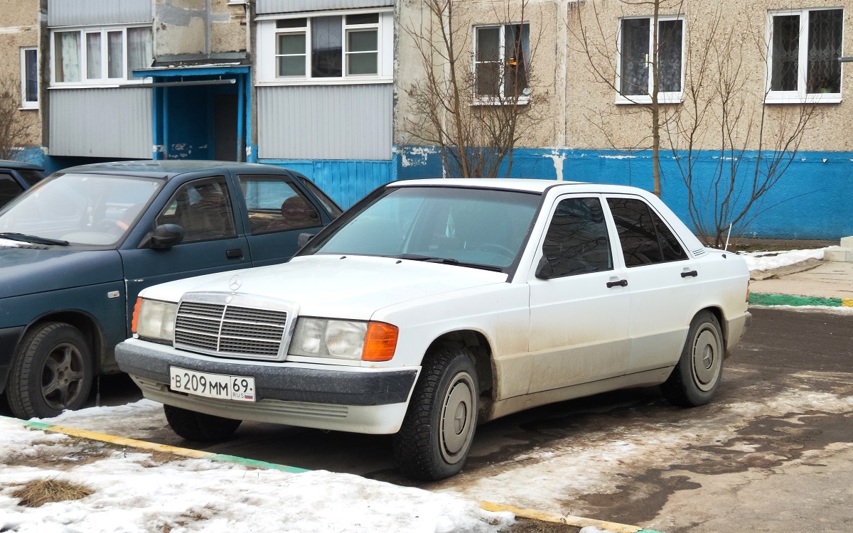 Тверская область, № В 209 ММ 69 — Mercedes-Benz 190 (W201) '82-93