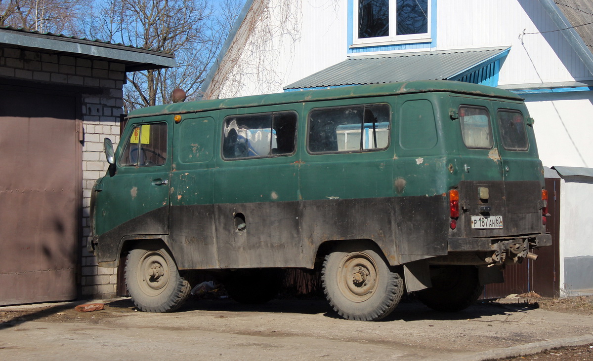 Псковская область, № Р 187 АН 60 — УАЗ-3962 '85-03