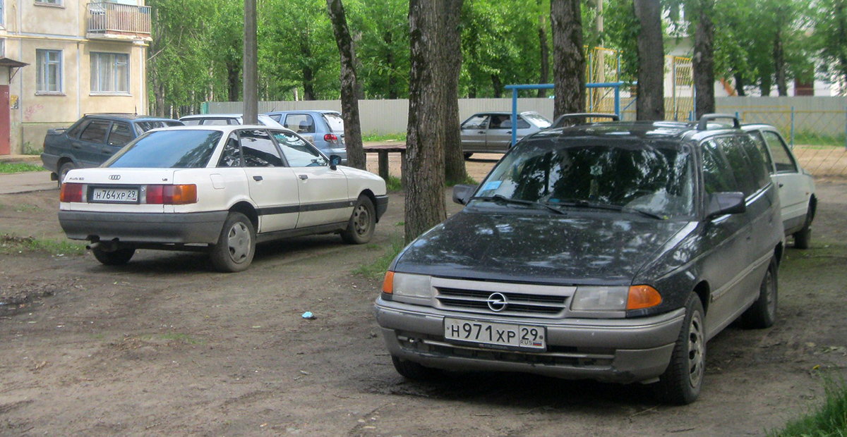 Архангельская область, № Н 764 ХР 29 — Audi 80 (B3) '86-91; Архангельская область, № Н 971 ХР 29 — Opel Astra (F, T92) Caravan '91-98
