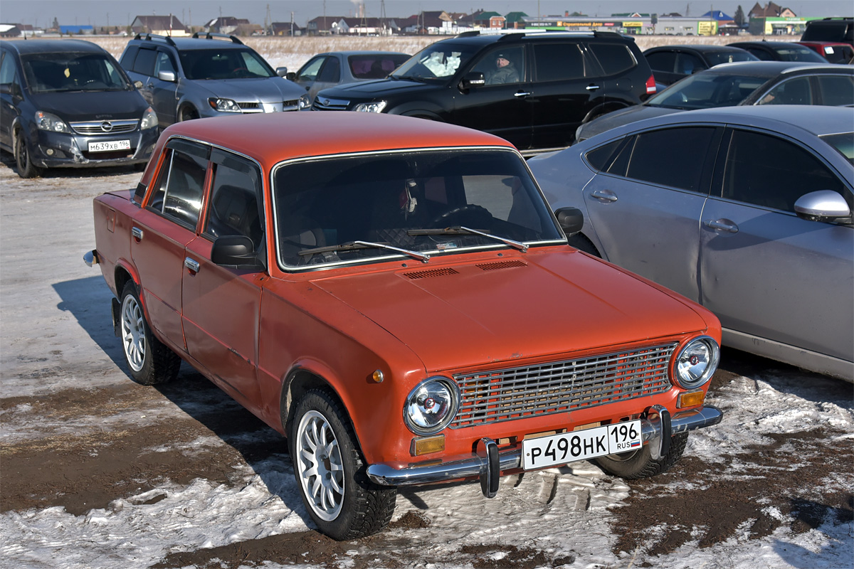 Свердловская область, № Р 498 НК 196 — ВАЗ-21011 Жигули '74-83