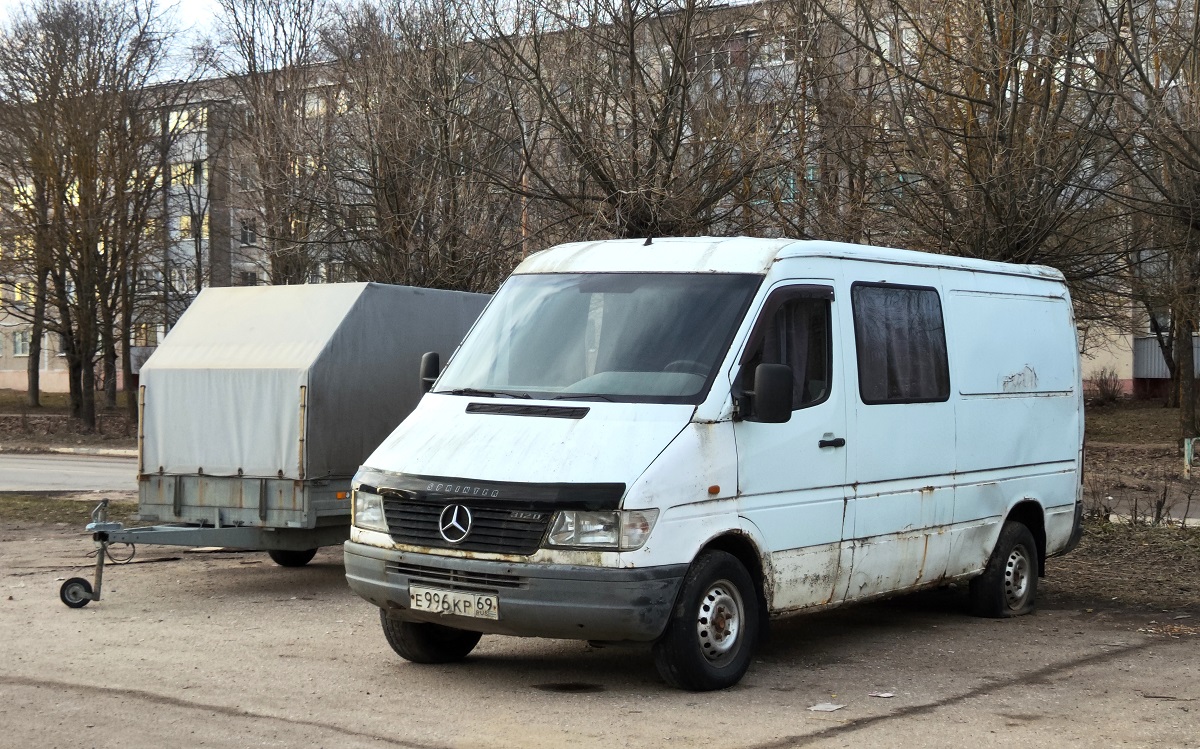 Тверская область, № Е 996 КР 69 — Mercedes-Benz Sprinter (1G) '95-00