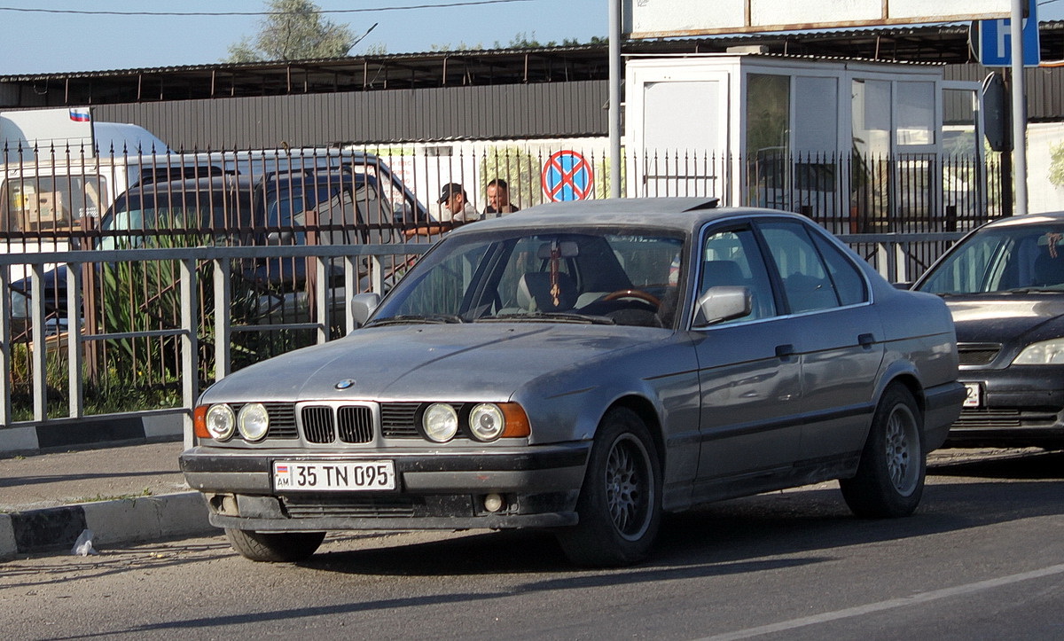Армения, № 35 TN 095 — BMW 5 Series (E34) '87-96