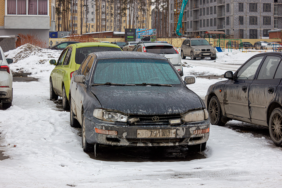 Свердловская область, № О 879 ТА 96 — Toyota Camry (XV10) '91-96