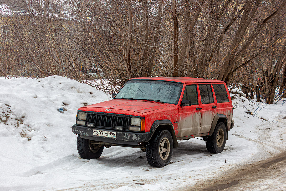 Свердловская область, № Т 897 РХ 196 — Jeep Cherokee (XJ) '84-01