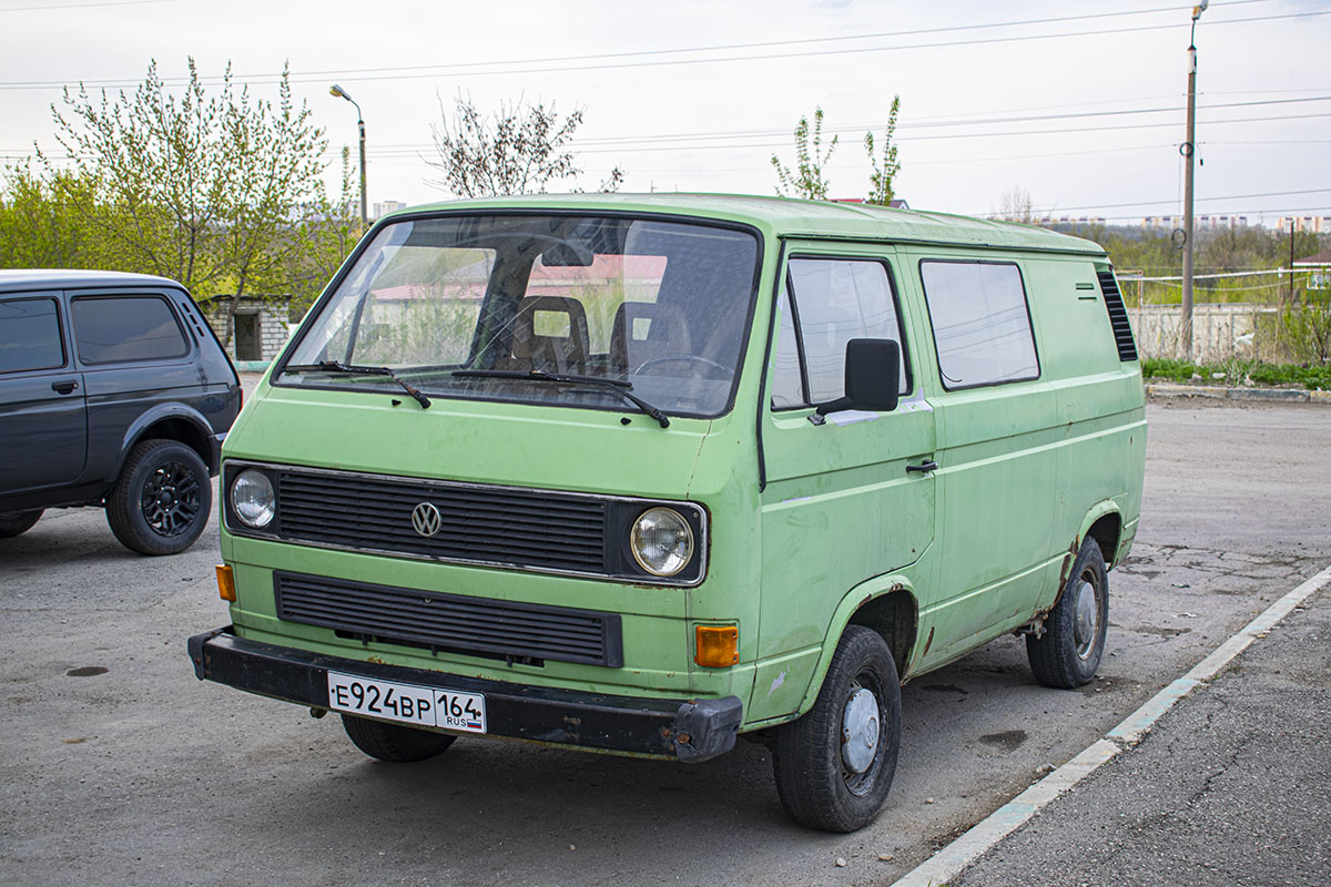 Саратовская область, № Е 924 ВР 164 — Volkswagen Typ 2 (T3) '79-92
