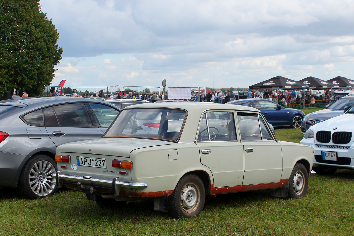 Литва, № APJ 227 — ВАЗ-2101 Жигули '70-83; Литва — Nesenstanti klasika 2024