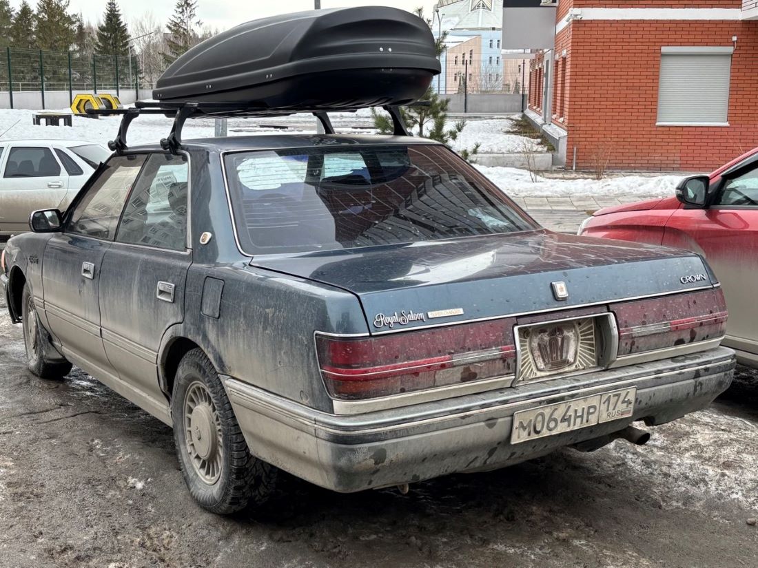 Удмуртия, № М 064 НР 174 — Toyota Crown (S130) '87-91