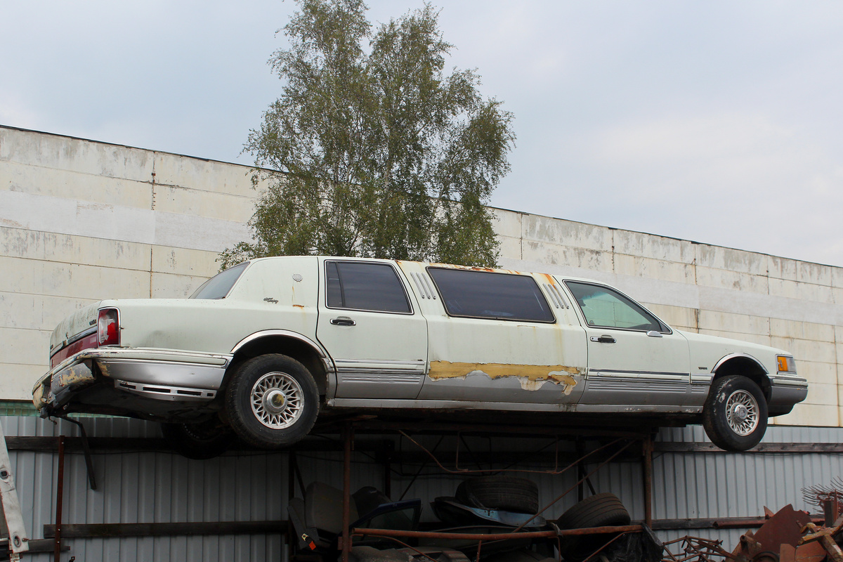 Литва, № (LT) U/N 0115 — Lincoln Town Car (2G) '90-97