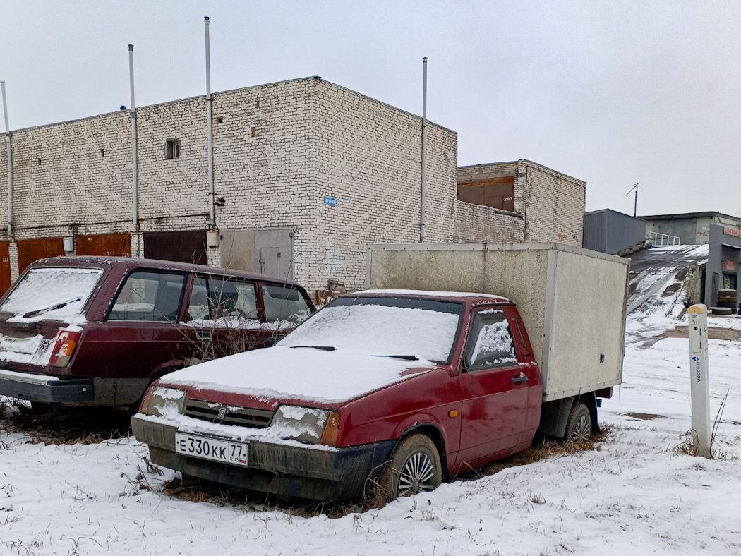 Москва, № Е 330 КК 77 — ВИС-2347 '01-06