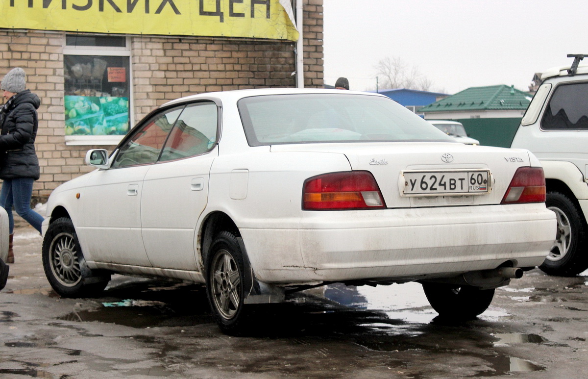 Псковская область, № У 624 ВТ 60 — Toyota Vista (V40) '94-98