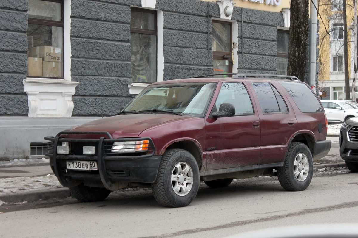 Псковская область, № К 138 ЕВ 60 — Chevrolet Blazer (2G) (ЕлАЗ) '96-99