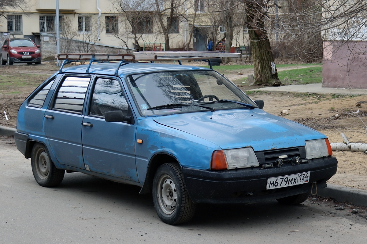 Волгоградская область, № М 679 МХ 134 — Иж-2126-030 '98-05
