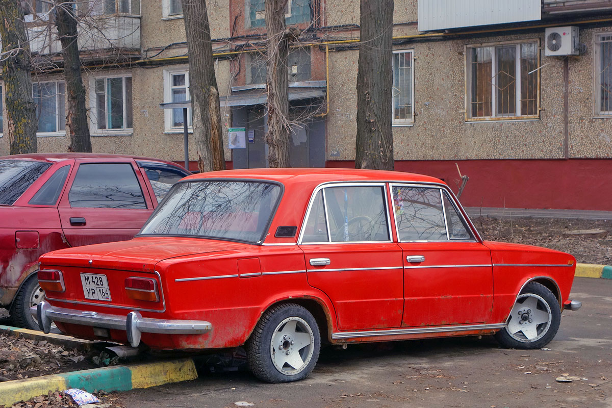 Саратовская область, № М 428 УР 164 — ВАЗ-2103 Жигули '72-84