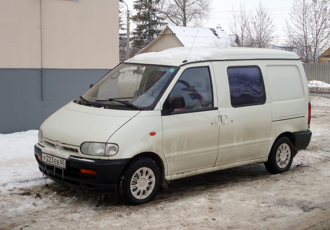Псковская область, № У 223 ЕВ 60 — Nissan Vanette Cargo (C23) '95-01