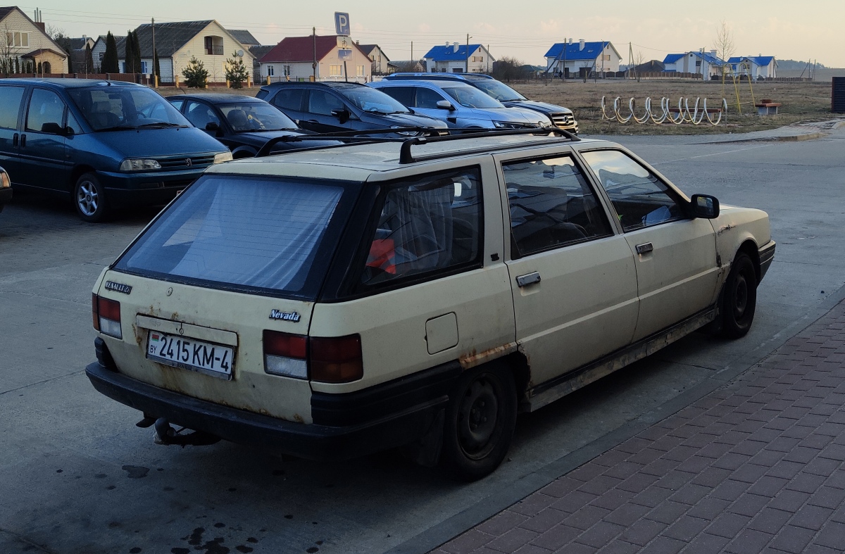 Гродненская область, № 2415 КМ-4 — Renault Nevada '86-95