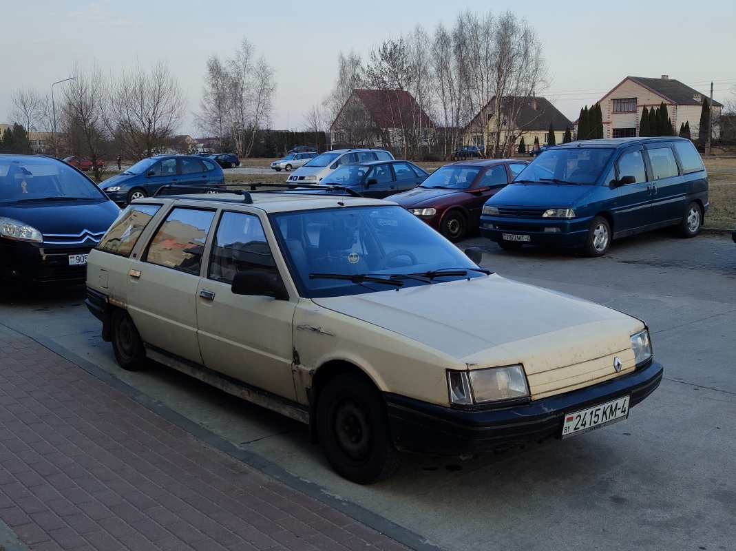 Гродненская область, № 2415 КМ-4 — Renault Nevada '86-95