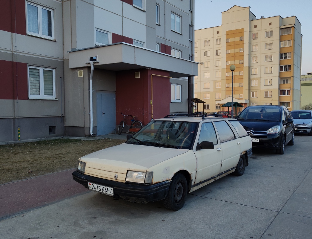 Гродненская область, № 2415 КМ-4 — Renault Nevada '86-95