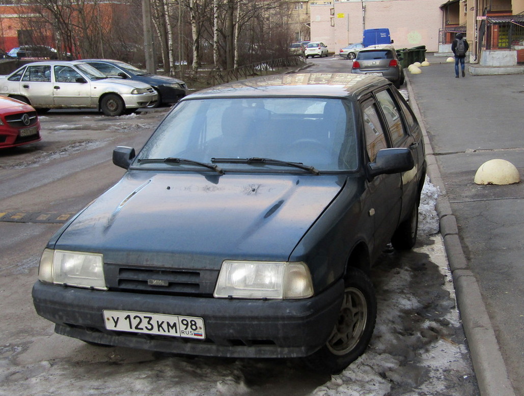 Санкт-Петербург, № У 123 КМ 98 — Иж-2126-030 '98-05