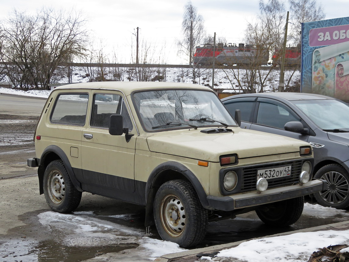 Кировская область, № М 532 ОУ 43 — ВАЗ-2121 Нива '77-94