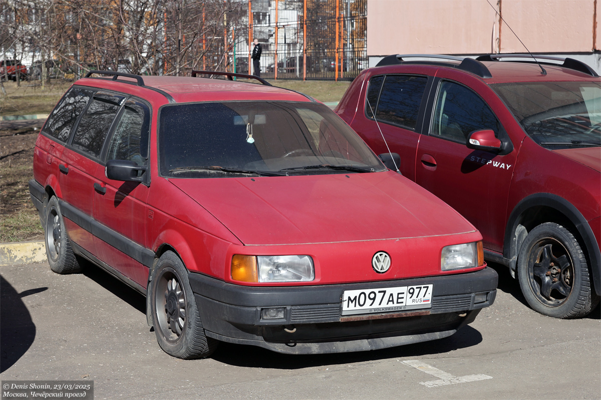 Москва, № М 097 АЕ 977 — Volkswagen Passat Variant (B3) '88-93