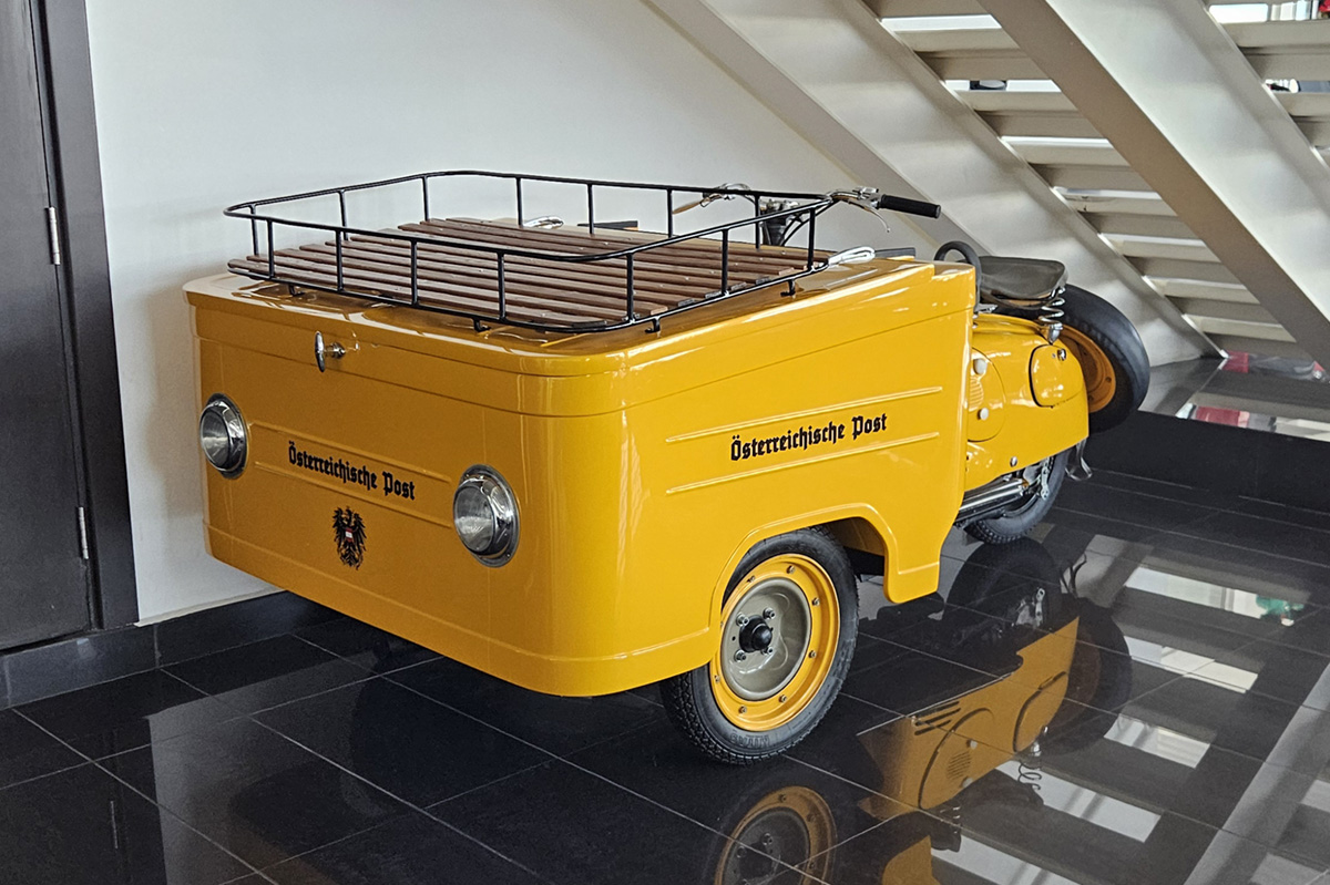 ОАЭ, № (UAE) U/N 0022 — Puch (Общая модель)