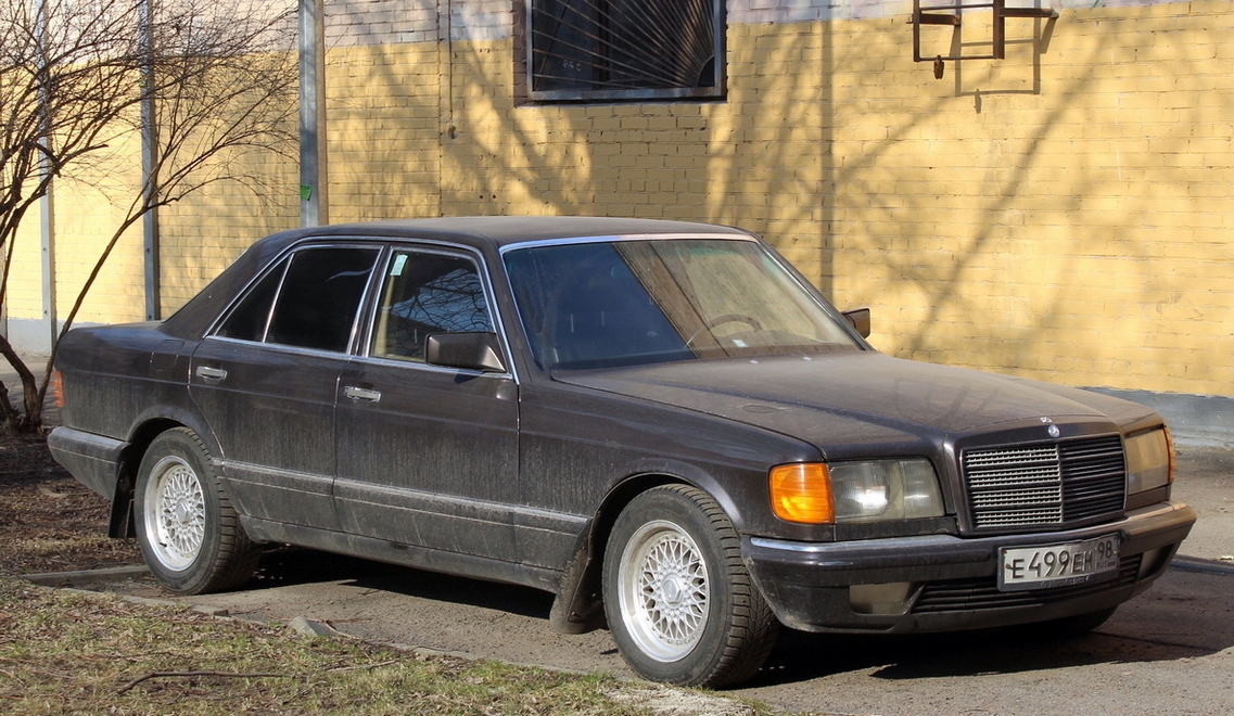 Санкт-Петербург, № Е 499 ЕН 98 — Mercedes-Benz (W126) '79-91