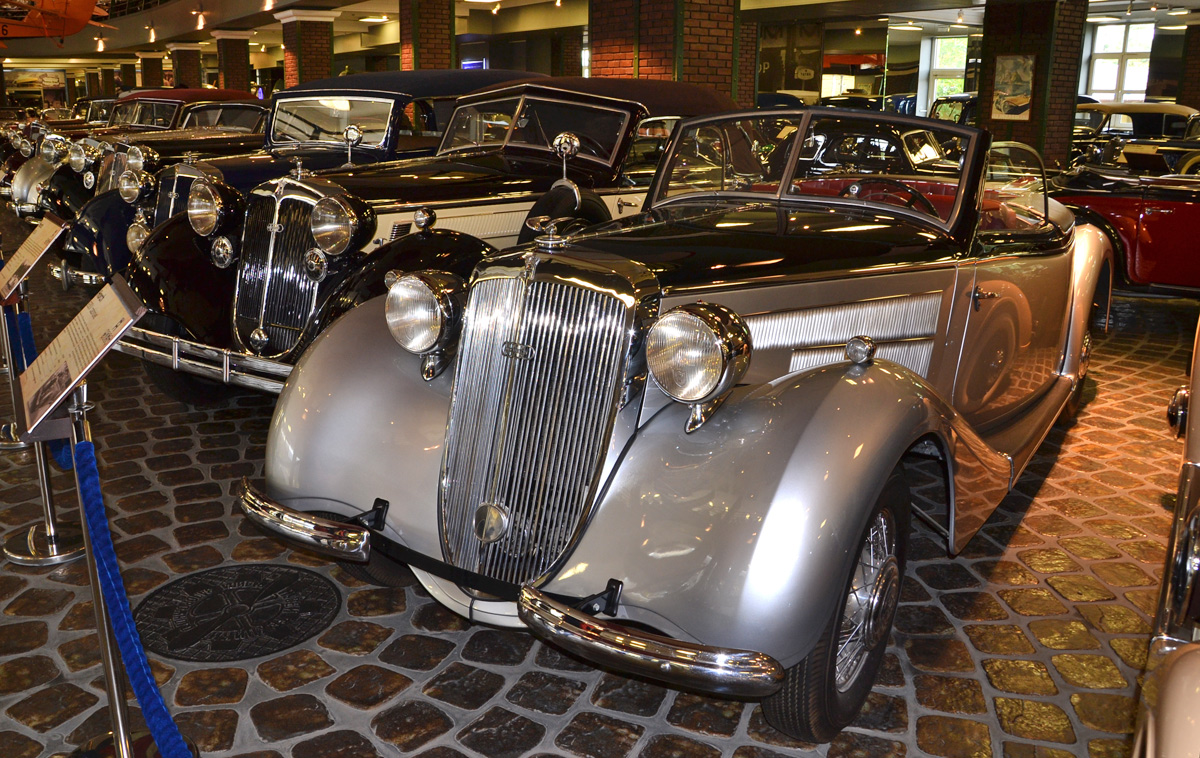 Московская область, № (50) Б/Н 0116 — Horch 930V '37-40