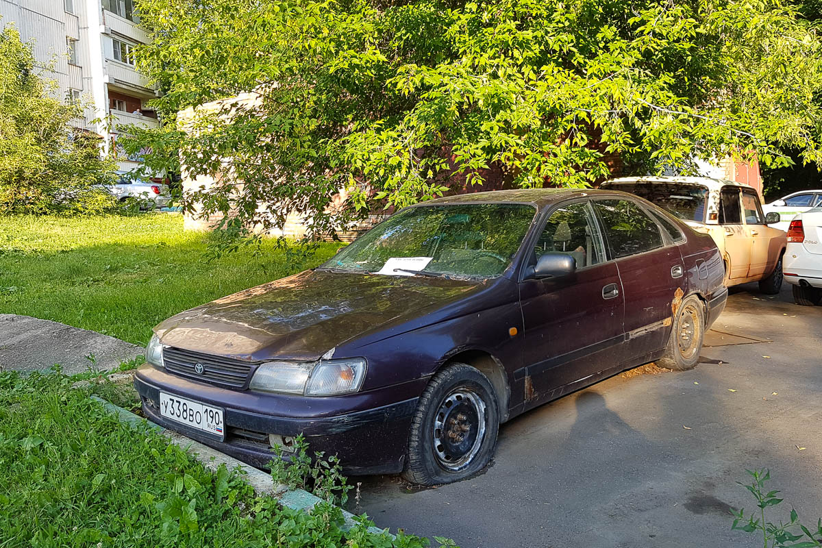Москва, № У 338 ВО 190 — Toyota Carina E (T190) '92–97