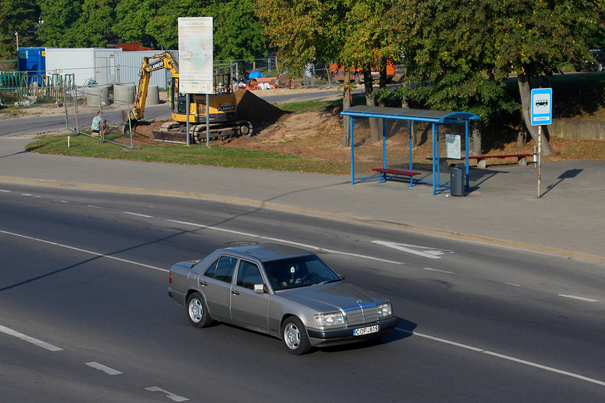 Литва, № COF 819 — Mercedes-Benz (W124) '84-96